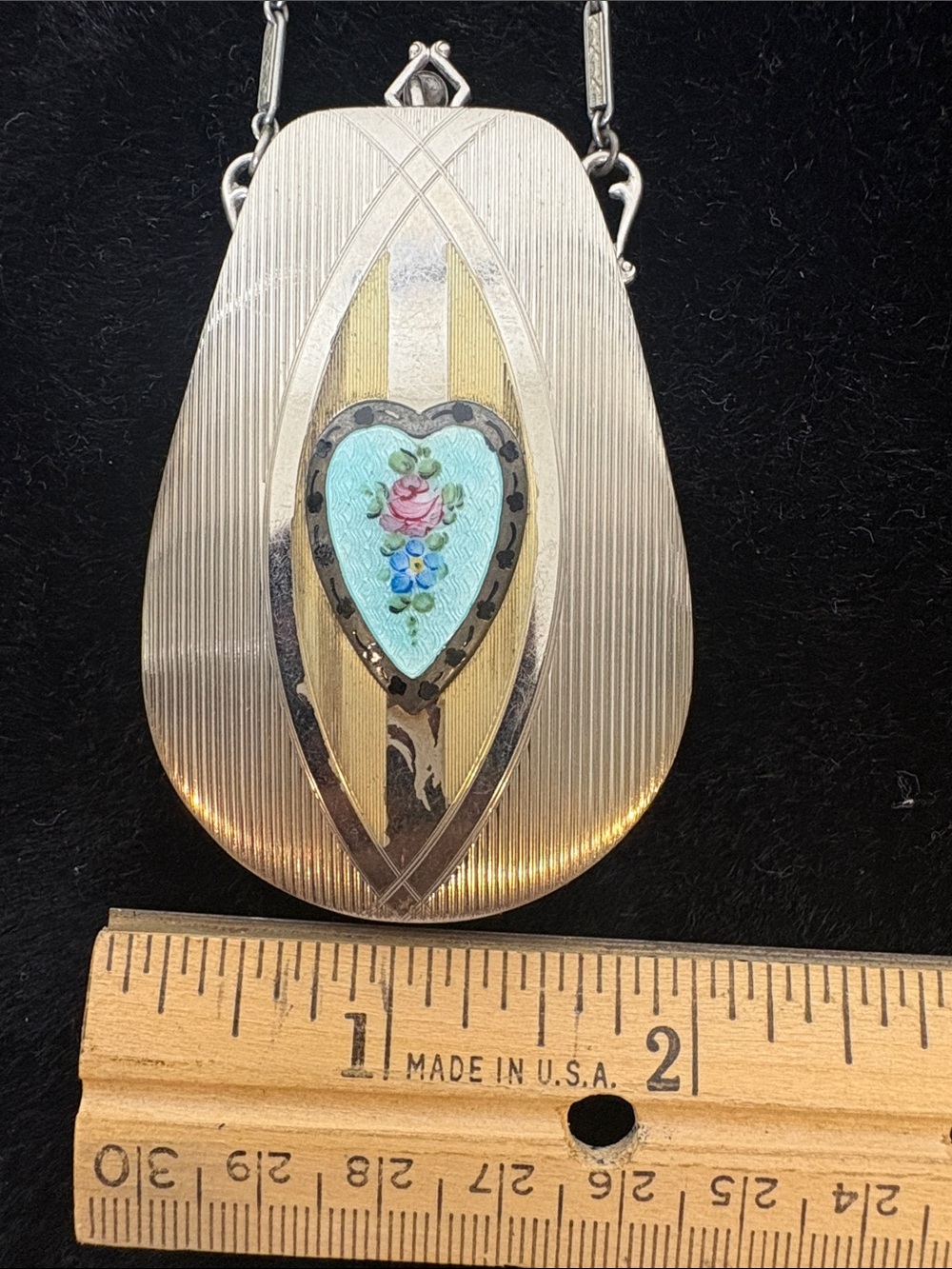 Wristlet compact - Picture 13 of 13